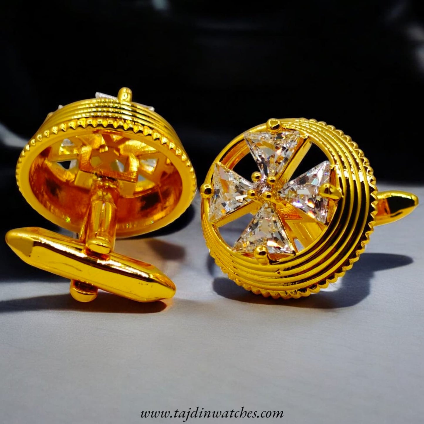 Taj 118 Golden Round Zirconia Cufflinks